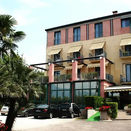 Al Castello Torri Del Benaco