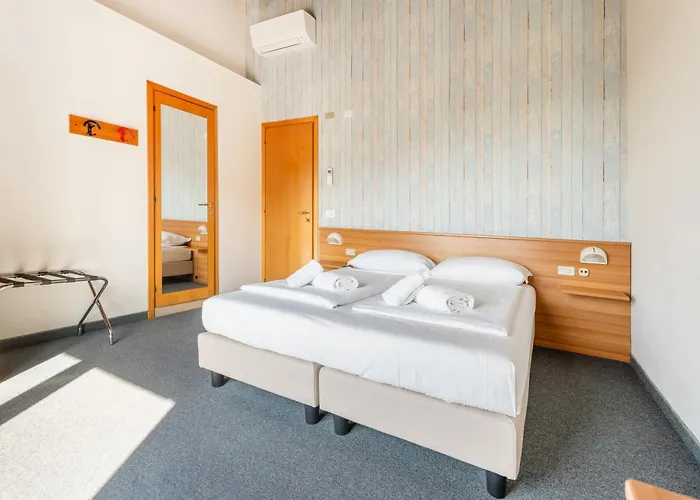 Hotel Al Castello Torri Del Benaco