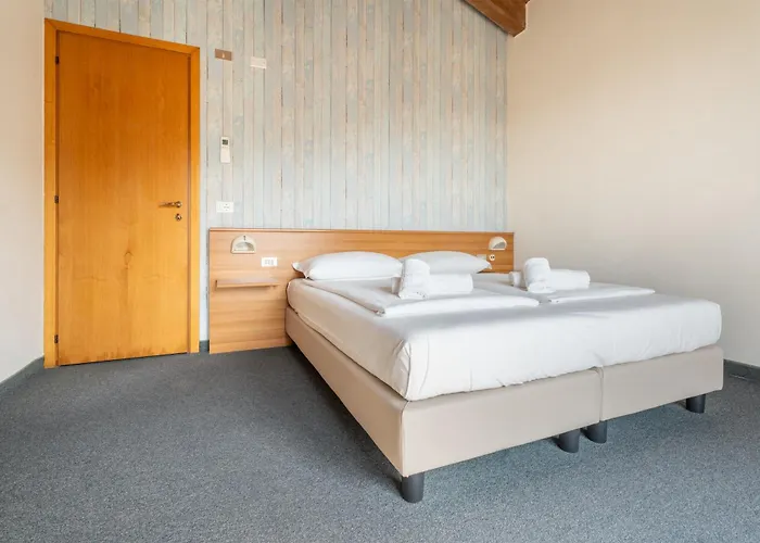 Al Castello Torri Del Benaco