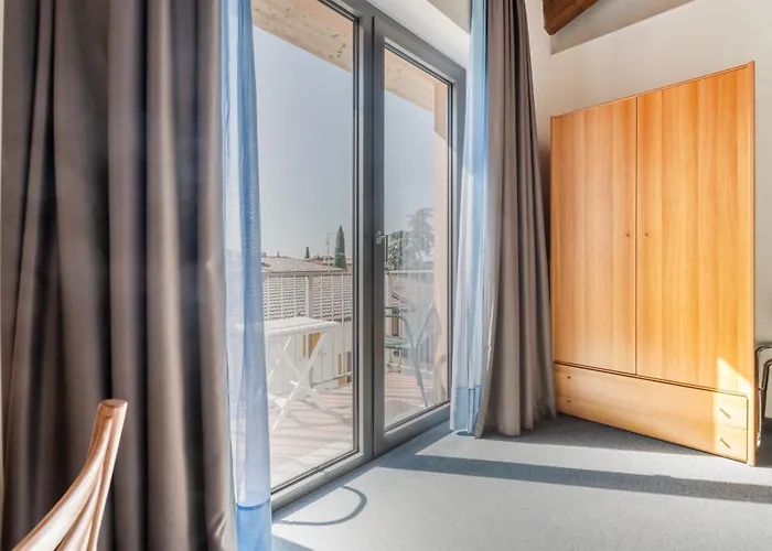 Al Castello 2* Torri Del Benaco