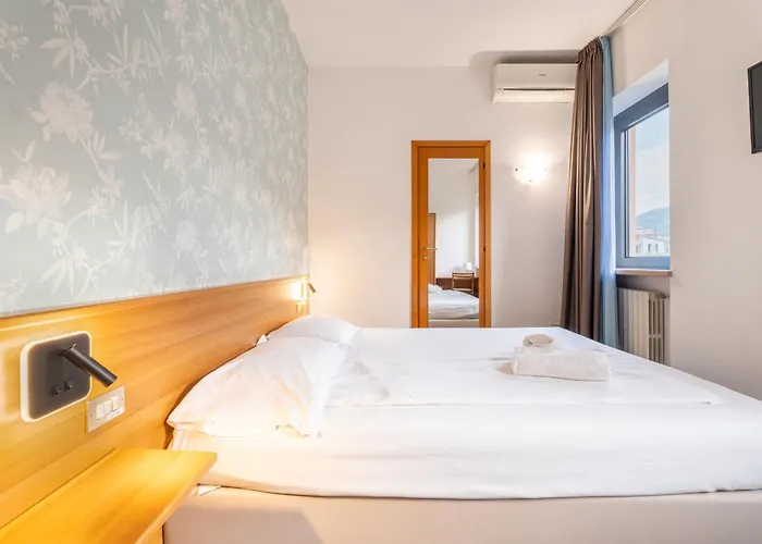 Hotel Al Castello Torri Del Benaco