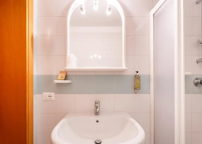 Hotel Al Castello Torri Del Benaco