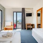 Al Castello Hotel Torri Del Benaco