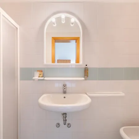 Al Castello 2* توري ديل بيناكو