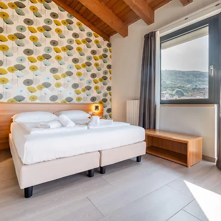 Al Castello Hotel Torri Del Benaco