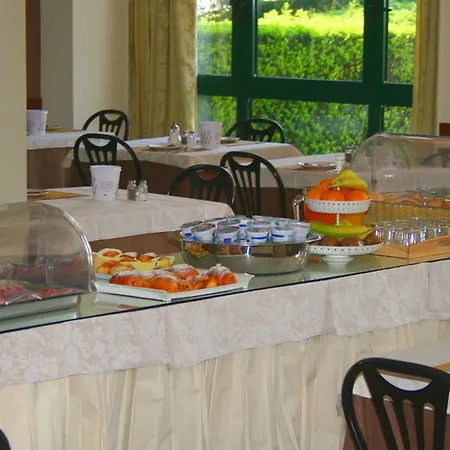 Al Castello Hotel Torri Del Benaco