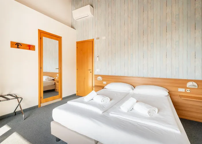 Al Castello 2* Torri del Benaco